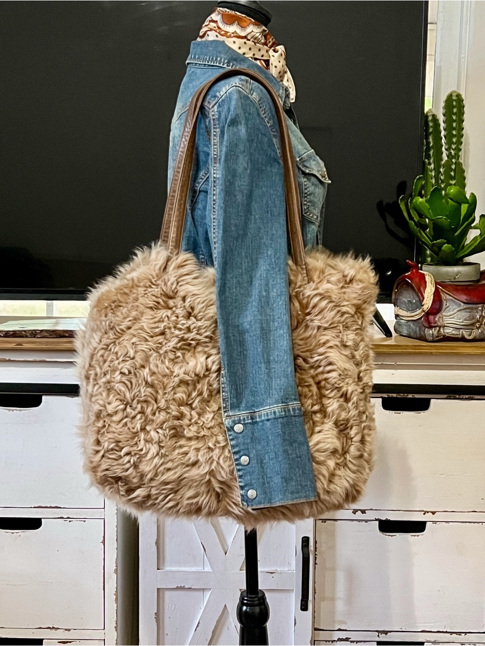 Victoria Reversible Persian Sheepskin Tote - Overland Sheepskin with Dustbag